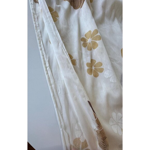 Vintage 1970s cream curtain, large brown, tan flowers, pleated, for each - Picture 10 of 10